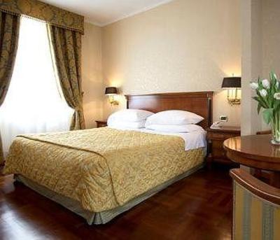 фото отеля Palazzo Lovera Hotel Cuneo