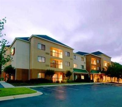 фото отеля Courtyard by Marriott Pensacola