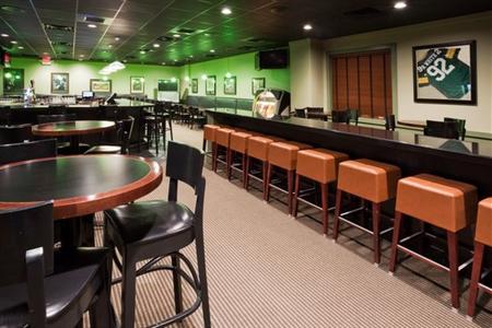 фото отеля Holiday Inn Neenah