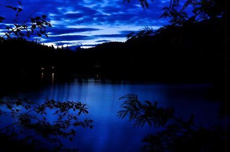 фото отеля Sakinaw Lake Lodge
