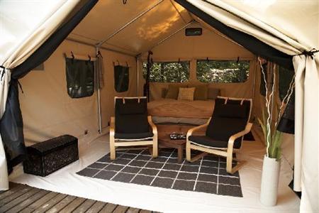 фото отеля Sakinaw Lake Lodge