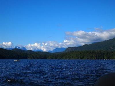 фото отеля Sakinaw Lake Lodge