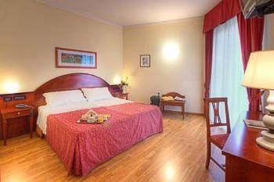фото отеля Recina Hotel