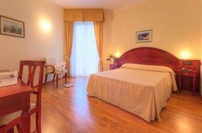 фото отеля Recina Hotel