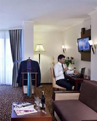 фото отеля BEST WESTERN Khan Hotel