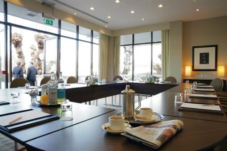 фото отеля Crowne Plaza Hotel Reading