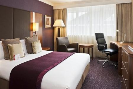 фото отеля Crowne Plaza Hotel Reading