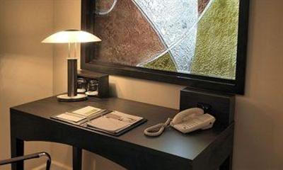 фото отеля Le St Martin Hotel Montreal