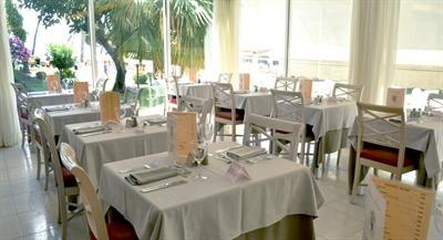фото отеля Hotel Catalonia Ses Estaques Ibiza