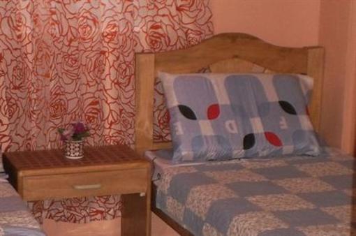 фото отеля Baranda's Place Apartelle
