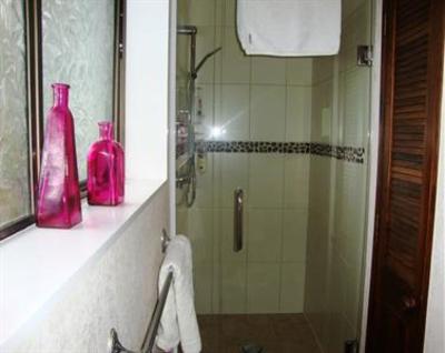 фото отеля Clear View Bed & Breakfast