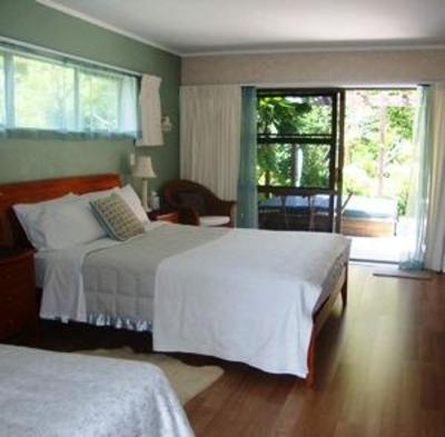 фото отеля Clear View Bed & Breakfast