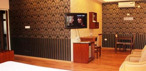 фото отеля 4 in Four Boutique Suites