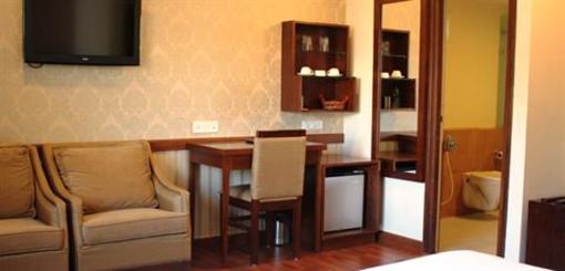 фото отеля 4 in Four Boutique Suites