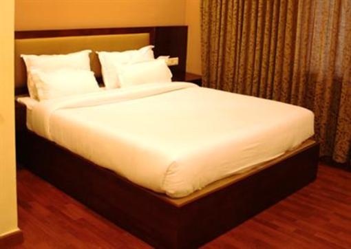 фото отеля 4 in Four Boutique Suites