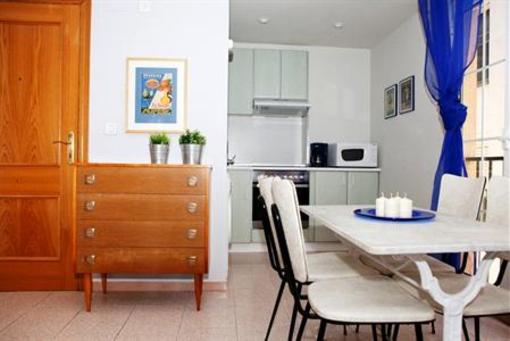 фото отеля Apartamentos Coso 196