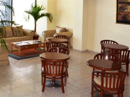фото отеля Hotel & Suites Torremolinos