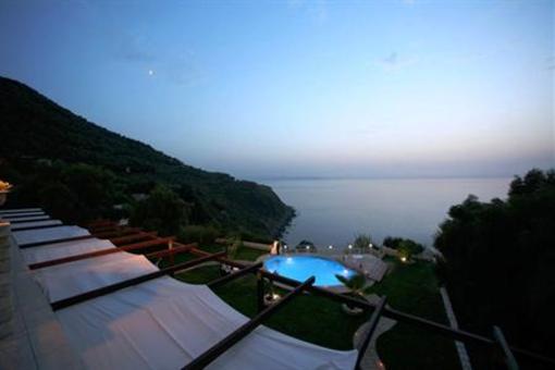 фото отеля CapoSperone Resort