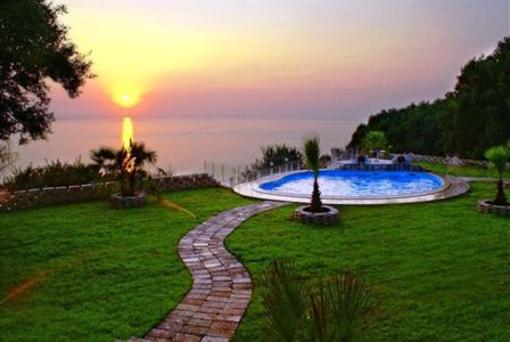 фото отеля CapoSperone Resort