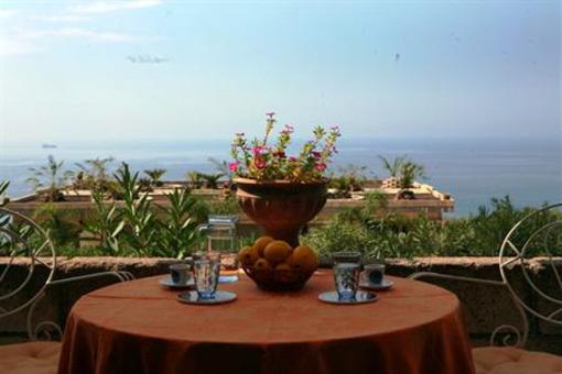 фото отеля CapoSperone Resort