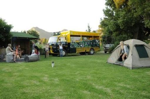 фото отеля Tube n Axe Backpackers Lodge