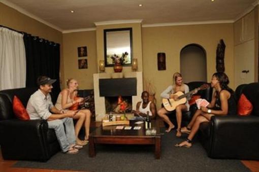 фото отеля Tube n Axe Backpackers Lodge