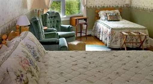 фото отеля Inn on Golden Pond