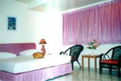 фото отеля Orchid Guesthouse and Restaurant