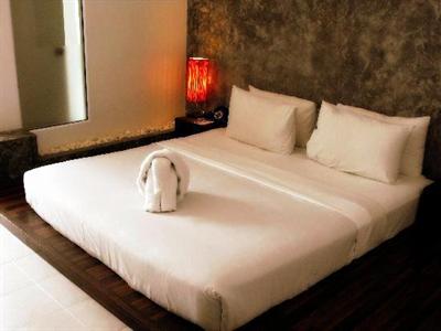 фото отеля The Album Loft Residence Phuket