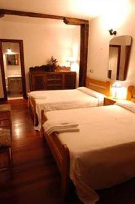 фото отеля Hostal Mardones *