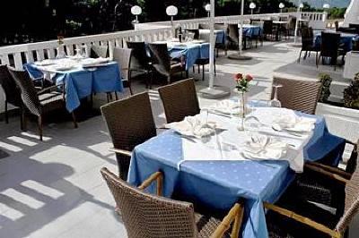 фото отеля Astoria Aparthotel Seget Vranjica