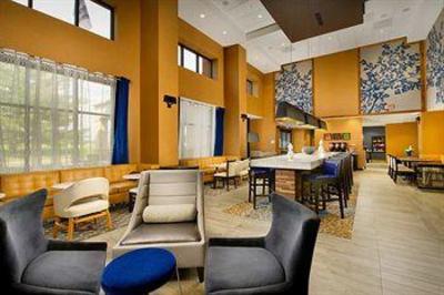фото отеля Hampton Inn & Suites Gaithersburg N