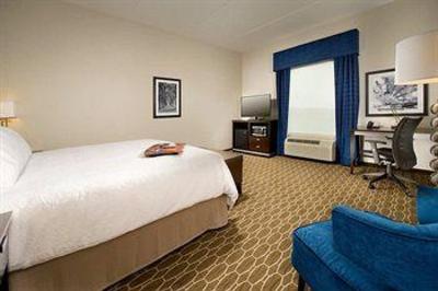 фото отеля Hampton Inn & Suites Gaithersburg N