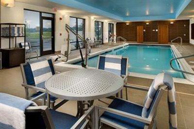 фото отеля Hampton Inn & Suites Gaithersburg N