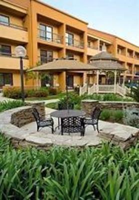 фото отеля Courtyard by Marriott Bakersfield