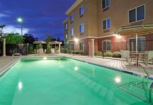 фото отеля Holiday Inn Express Hotel & Suites Roseville-Galleria Area