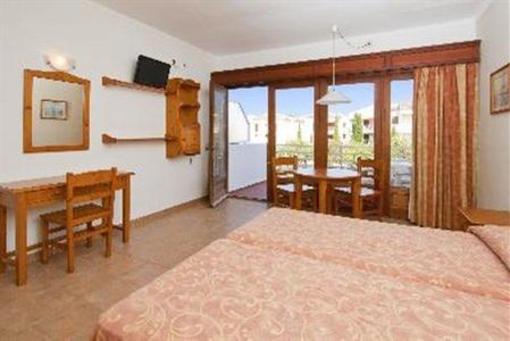 фото отеля Hoposa Montelin Apartments Pollenca
