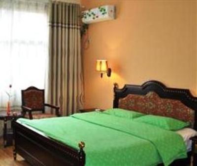 фото отеля Qinke Business Hotel Gongqing