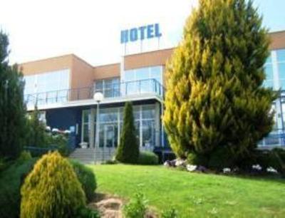 фото отеля Cubino Hotel Vallejera de Riofrio