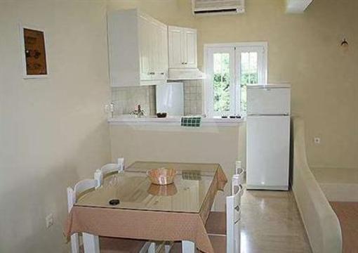 фото отеля Balaris Apartments