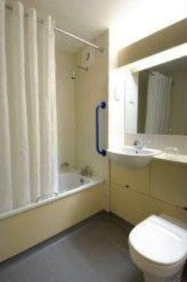 фото отеля Travelodge Tiverton