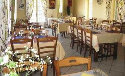 фото отеля Auberge Du Val De Loir Hotel Dissay Sous Courcillon