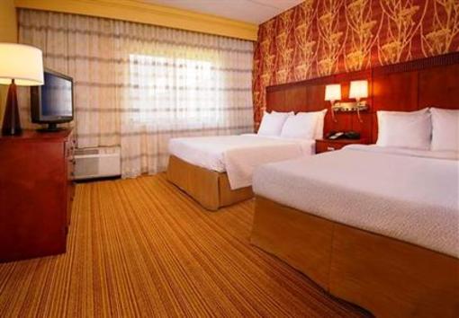 фото отеля Courtyard by Marriott Baltimore BWI Airport