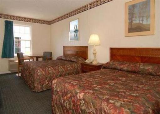 фото отеля Rodeway Inn Midtown Williamsburg (Virginia)