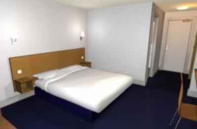 фото отеля Travelodge Chichester Central