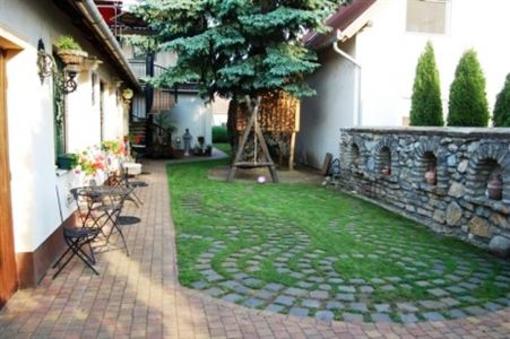 фото отеля Pinczes Apartman