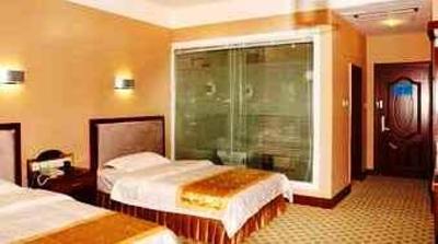 фото отеля Linzhi Zhonghai Garden Hotel