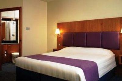 фото отеля Premier Inn North Huddersfield