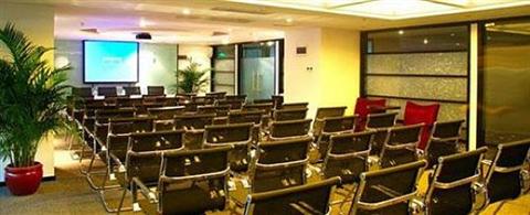 фото отеля Henry Business Hotel