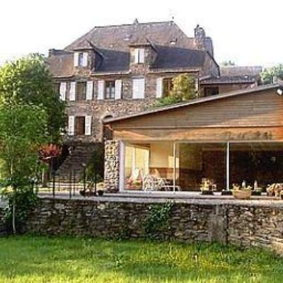 фото отеля Hostellerie Des Lauriers Curvalle